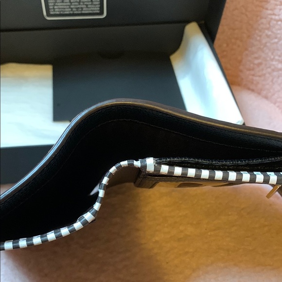 Henri Bendel Monochrome Striped Card Holder - Picture 9 of 13